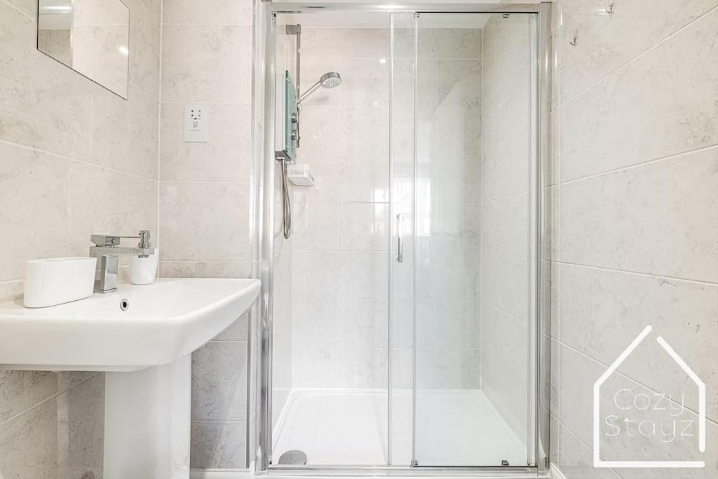 ברמינגהאם Beautiful 5 Bedroom Home In The City Centre With Gated Parking מראה חיצוני תמונה
